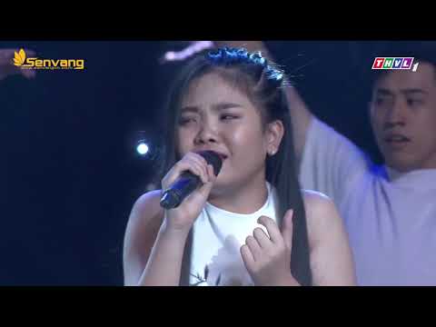 Hòa Minzy khoe giọng live  như nuốt đĩa " Con Cò "  bên 2 học trò nhí