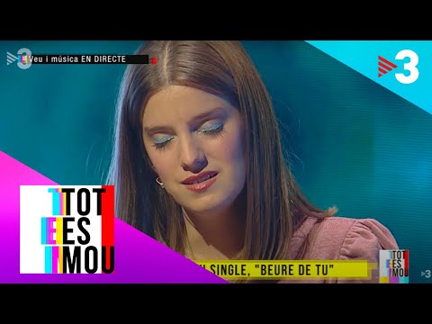 Magalí Sare: "Fer música pròpia és com obrir el diari personal i llegir-lo en veu alta" - Tot es mou