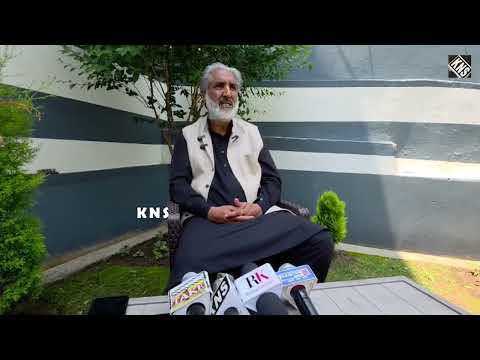 MLA Shopian #adv_kullay addressess press conference.