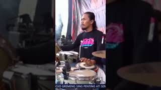 Download lagu Tembang Tresno Cak Novi Adella mp3