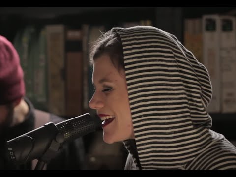 Trixie Whitley - Closer - 2/2/2016 - Paste Studios, New York, NY