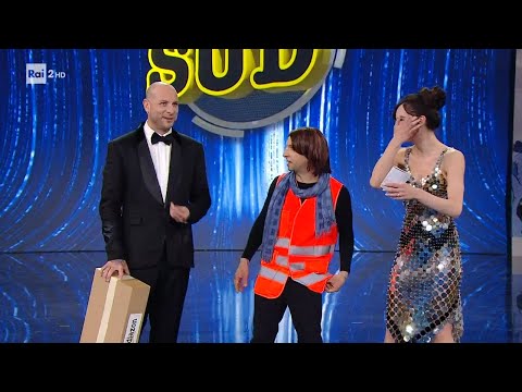 Gianni il corriere di Odiazon - Made in Sud 18/04/2022