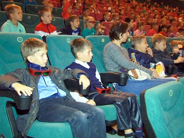 Первоклассники сдают экзамен по истории