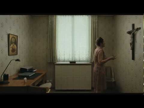 Paradies Glaube PARADISE FAITH Clip KNIEN HD Ulrich Seidl