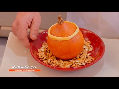 Recipe: Pumpkin in a sealed casserole dish by Thierry Marx - Les Carnets de Julie - Vegetarian cu...
