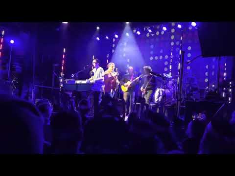 They Might Be Giants - Birdhouse In Your Soul LIVE at First Avenue in Minneapolis. Oct. 14, 2022