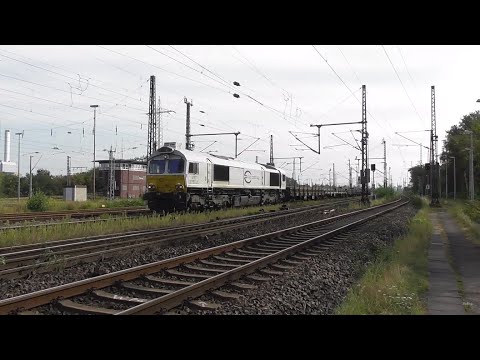 Doorkomst Class 77 (077 032) met platte staalwagens | ECR | Bij Oberhausen-West (D)