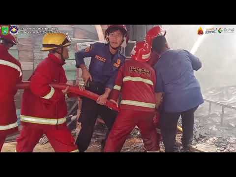 Kebakaran 1 Unit Ruko Sembako, 1 Unit Pangkas Rambut, dan 2 Unit Rumah Makan Di Jalan Syeh Umar
