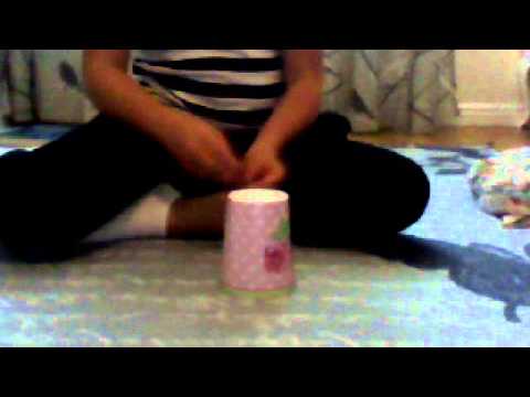 Lär dig den enkla versionen av cup song