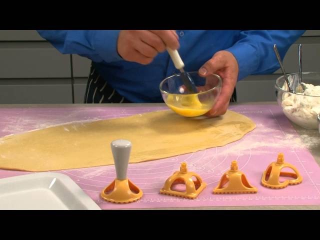 Video Teaser für Ravioli cutters DELÍCIA, 4 shapes