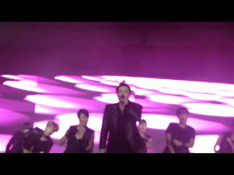 Super Junior Galaxy S Showcase @ Singapore - Sorry Sorry Remix