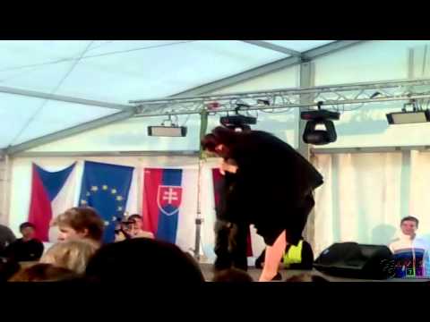 Ewa Farna wybiera partnera na scenę (Řeka - 14.05.2011)