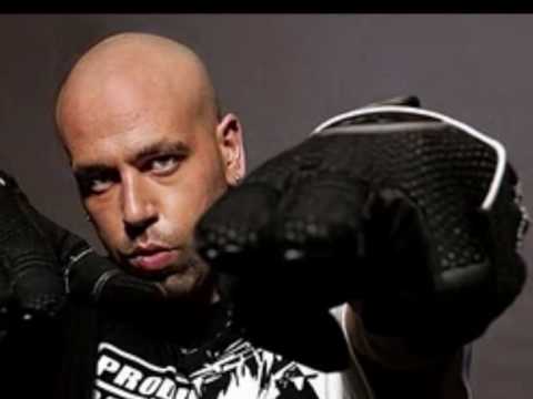 SiniK - ecoute ma team