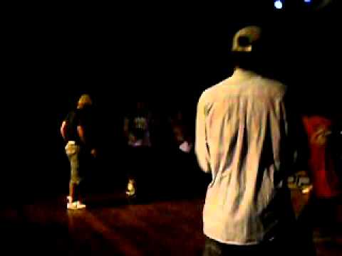 Evolução hip-hop 2011 - Bboy  Back e Vinny(Radical Gang'z) X Sabota e Sagat ( Estilo Brasil)