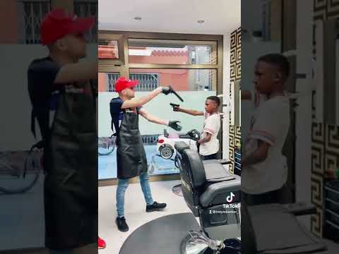 Cuando el ladrón atraca a la persona equivocada