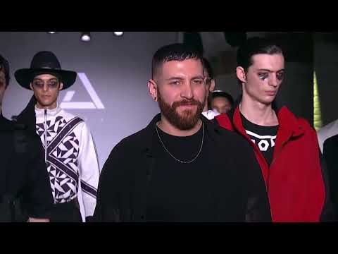 JNORIG - AW19 - 080 Barcelona Fashion Week  - Runway Full Fashion Show