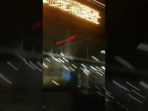 Autobuzul MBC E4 #4666 pe linia 102 părăsind stația BD Nicolae Grigorescu