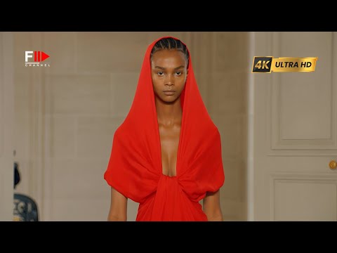 GIAMBATTISTA VALLI Spring 2025 Paris - 4K