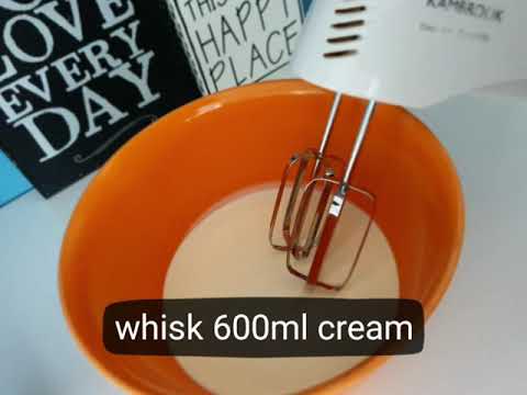 Super Easy - Homemade Vanilla Bean Ice-Cream