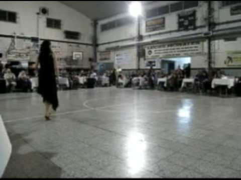  Mariana Dragone  and  Pablo Garcìa  are  dancing  to  the  tango  "  Junto A Tu Corazon  "