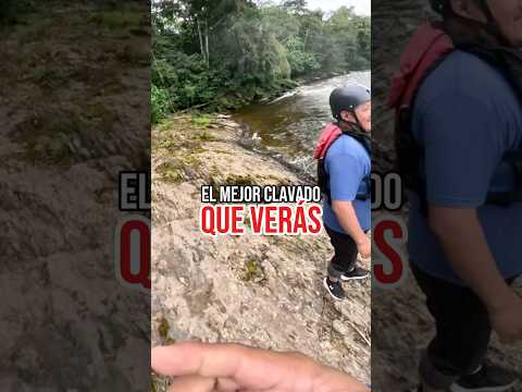 El mejor clavado que verás 🤣 #Gualaquiza #conyoning #MoronaSantiago  #cascadas