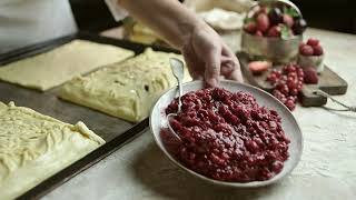 пирог с малиной. малина вилламет. брожение вина. малина дрожжи. открытый ягодный пирог из дрожжевого теста.