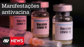 Coronavac e João Doria são alvo de críticas em ato antivacina na Av. Paulista