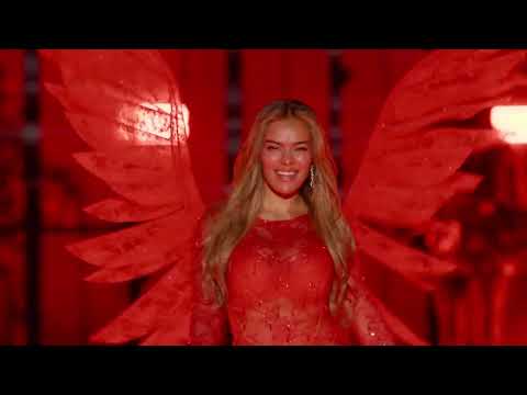 Victoria's Secret — Karol G Performs at the 2025 Victoria’s Secret Fashion Show