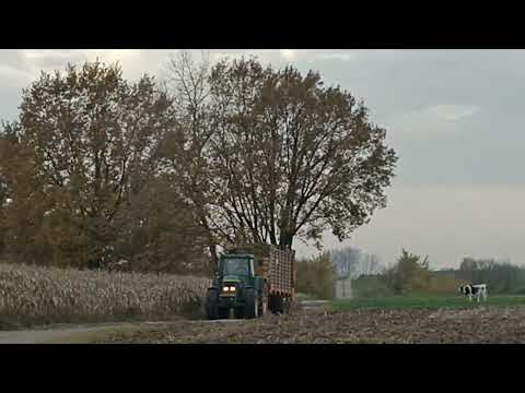 ciągniki John Deere i ursus C360 #ciągnik #trawa #johndeere