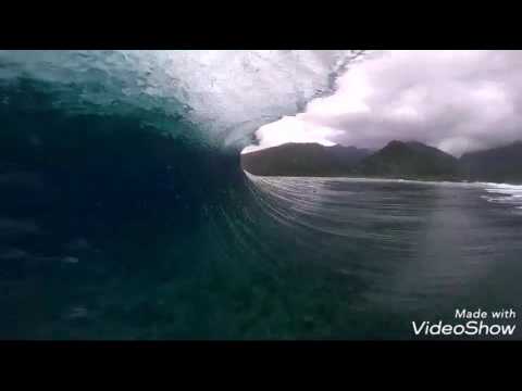 Teahupo'o, Tahiti, French Polynesia