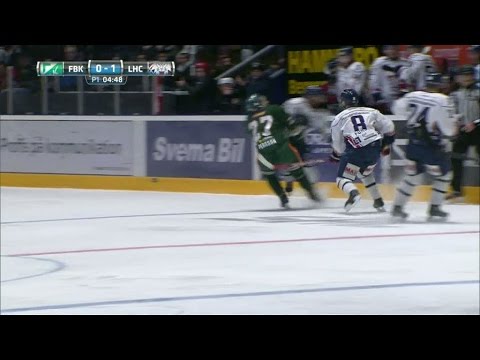 FBK-spelaren får ett raseriutbrott efter tacklingen av Rahimi - TV4 Sport