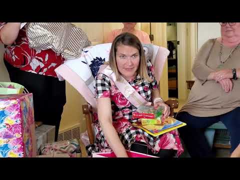 Marina's babyshower/opening presents