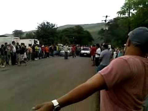 PIQUES LO POTOCOS - fiesta vs lancer.mp4