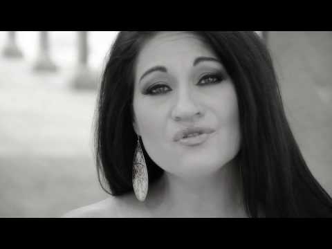 Nianell - Worth (Close Up) (Official Music Video)