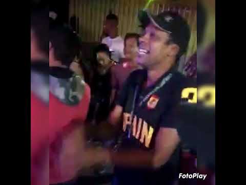 mulher feia e limão só desce com pinga.