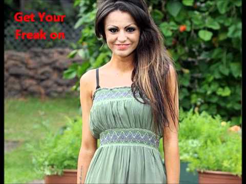 Cher Lloyd The Clapping Song With Lyrics!