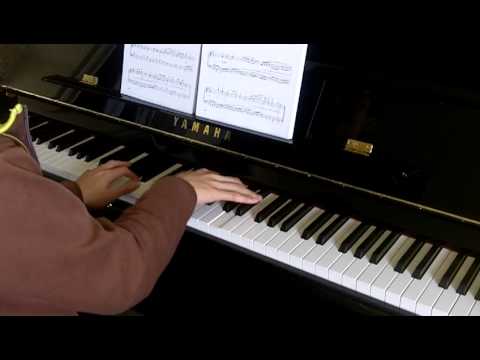 Michael Aaron Piano Course Lessons Grade 5 No.5 Bach Gavotte (P.10)