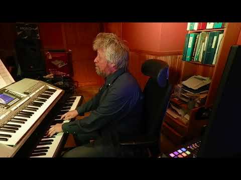 jonatan leandoer96 - Hotel In Minsk | Cover By Ole Hegelund