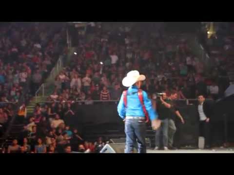 Cardenales De Nuevo Leon e Ivan Flores  "Necesito Decirtelo"