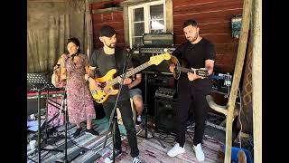 The Trooper, but it’s with a Greek Bouzouki, a Cajon and a bass playing chords.
