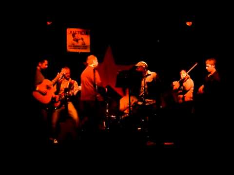 Mulas de Nadie   Los Chiquitos   Con el Oso   Berlín 27 05 11