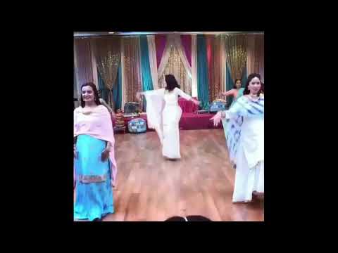 Chitta Kukkad | Wedding Dance By Manpreet Toor (Bridesmaids) | Neha Bhasin |