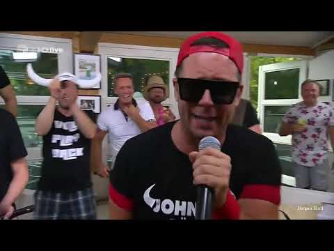 Lorenz Büffel  -  Johnny Däpp