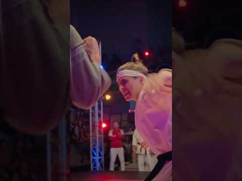 Robbie🥋 versus axel ( axle breaks🦴 Robbie's leg 🦵🏻 #cobrakai #netflix #cobrakaiseason5