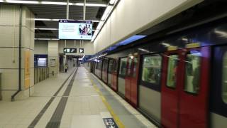 港鐵馬鞍山綫4卡列車駛入車公廟站2號月台