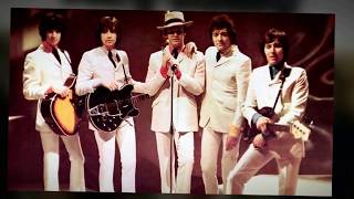 THE HOLLIES- &quot;HEY WILLY&quot;(LYRICS)