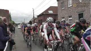 preview picture of video '20110730 wielerkoers Bazel Hoogstraat kermis'