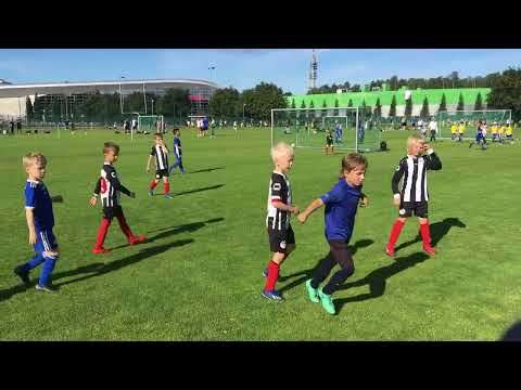 2022-08-13 EBK/Vihreä - Ponnistus/Valkoinen