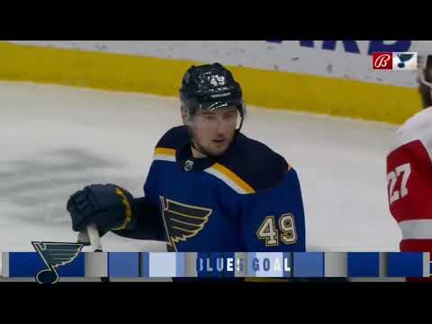 Ivan Barbashev skates to Red Wings net and scores (9 dec 2021)