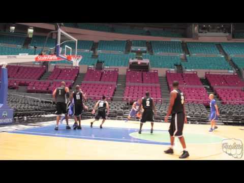 vashtieTV | EPISODE 4: NRF FINALS AT MADISON SQUARE GARDEN - UPTEMPO VS. HUARACHE